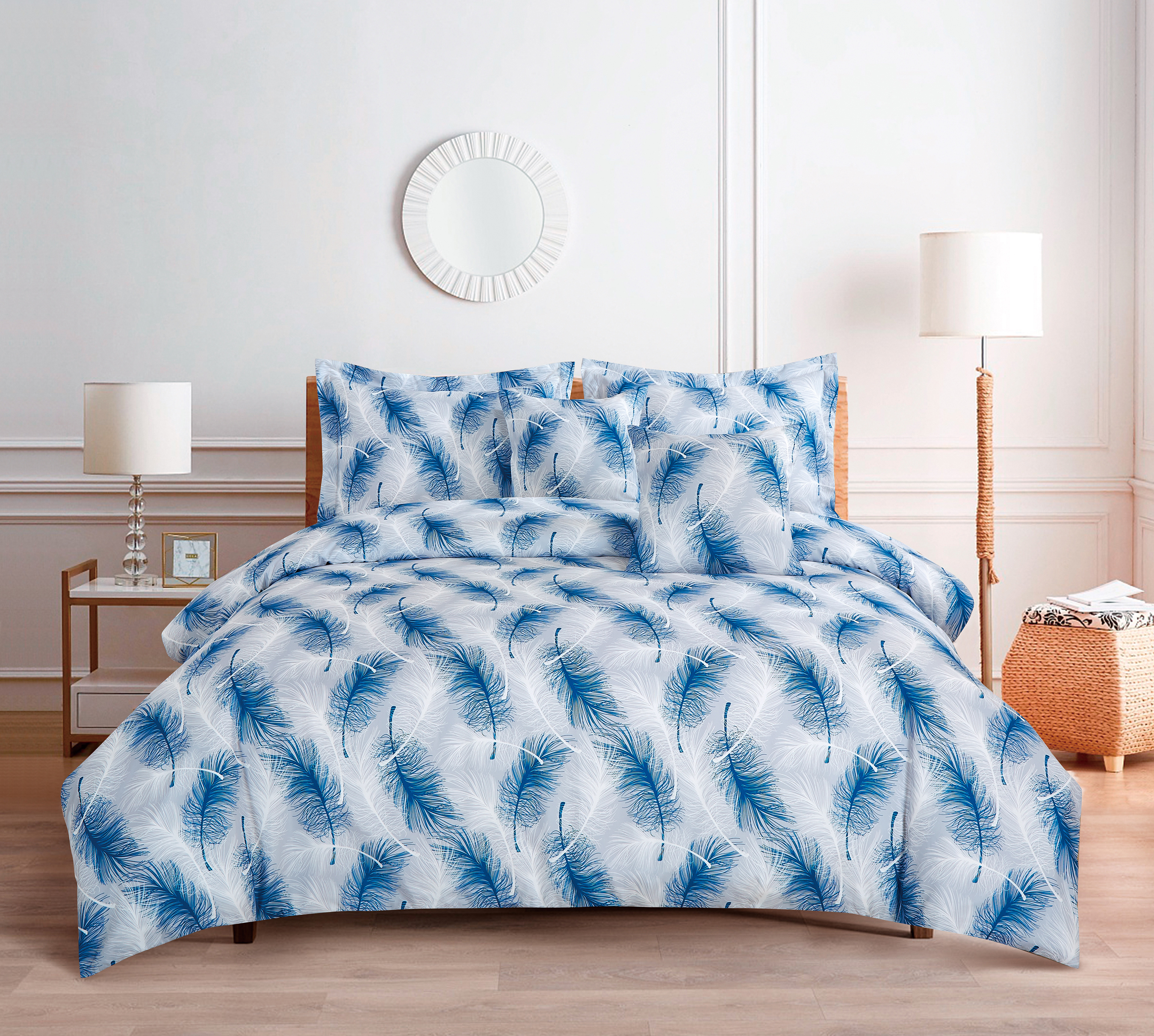 De blauwe en witte veer gedrukte bedkit